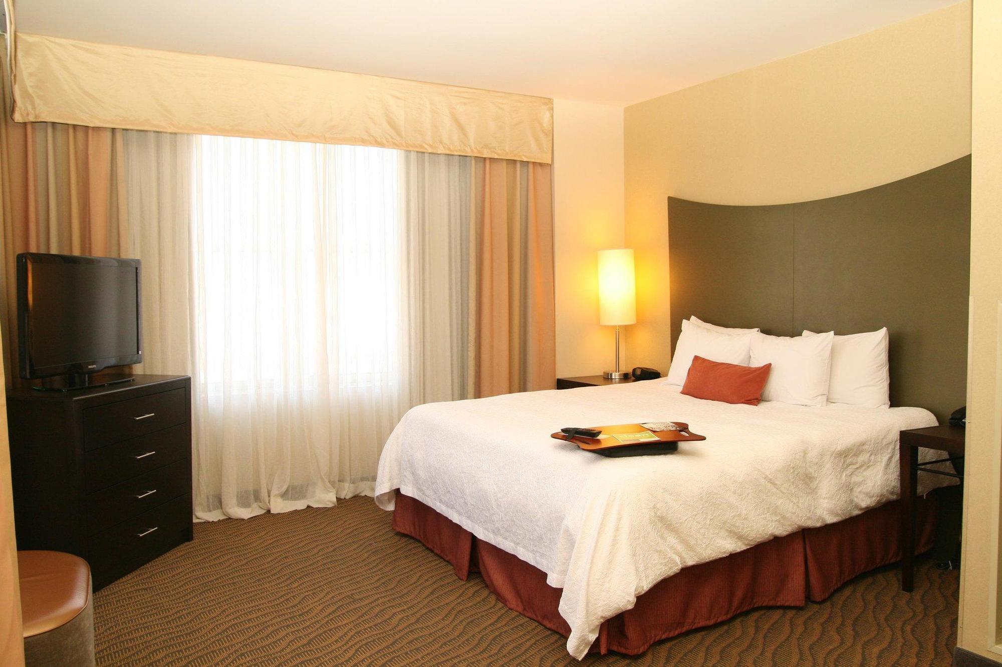 Hotel Hampton And