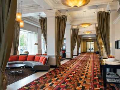 Hampton And Hotel 3*